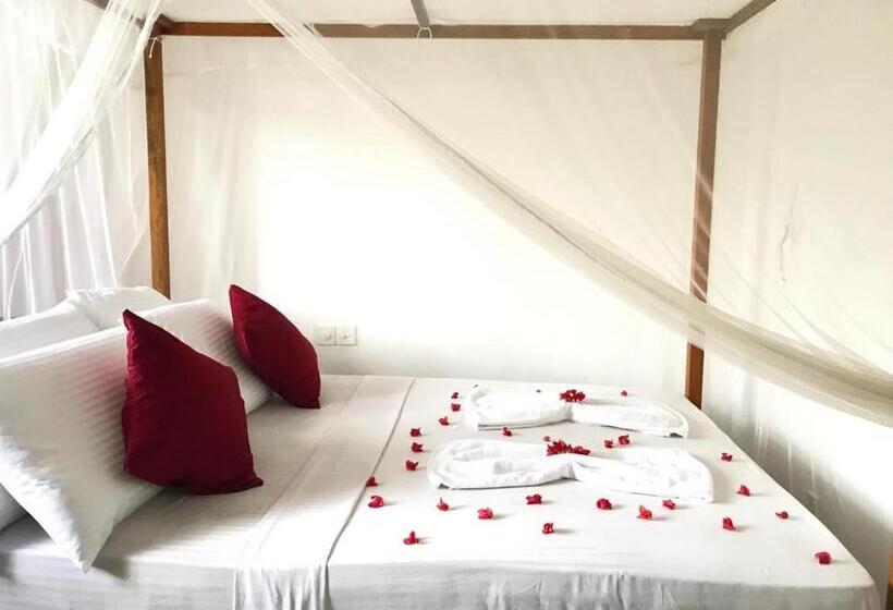 펜션 Chandima Beach Waver