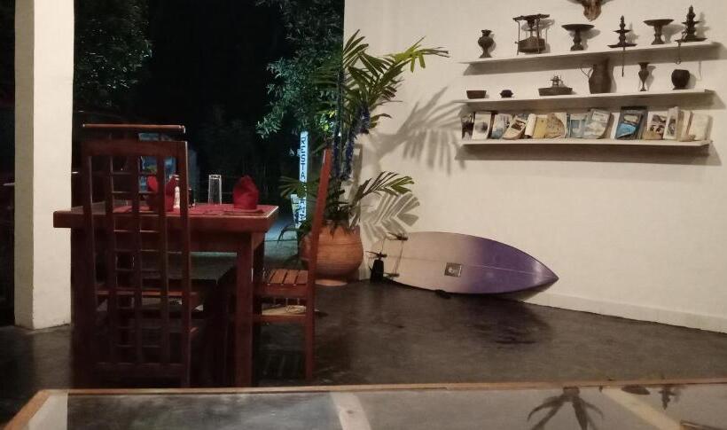 펜션 Chandima Beach Waver