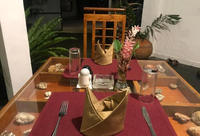 펜션 Chandima Beach Waver