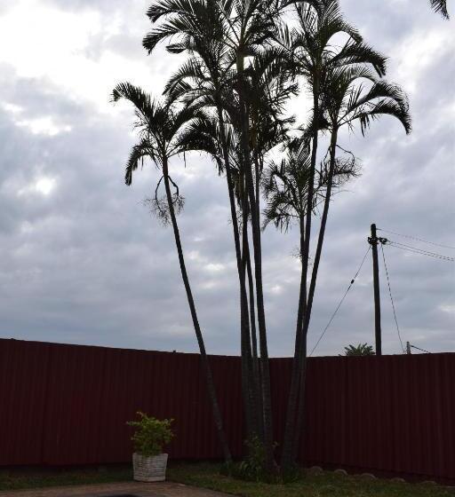 פנסיון Clycherco Self Catering