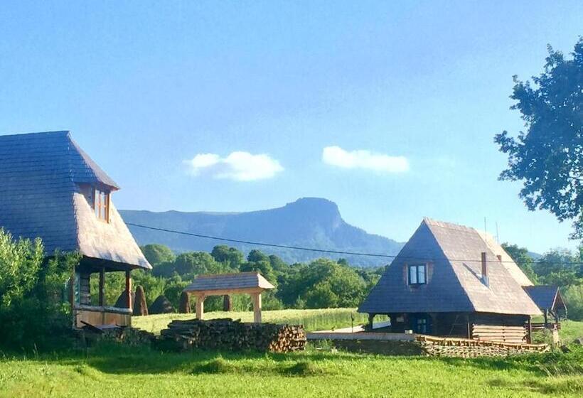 بنسيون Complex Tradițional Casa Din Vale