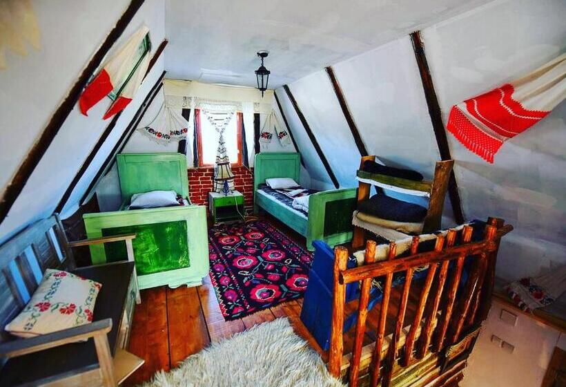 بنسيون Complex Tradițional Casa Din Vale