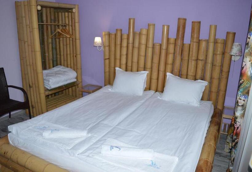 פנסיון Eco Complex Miramar