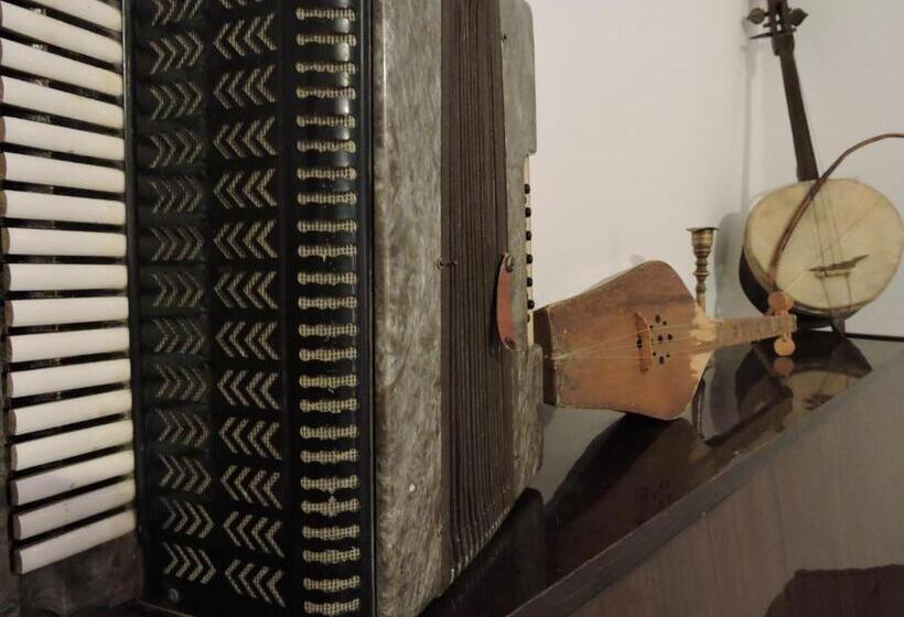 پانسیون Ethno House Inn Tianeti