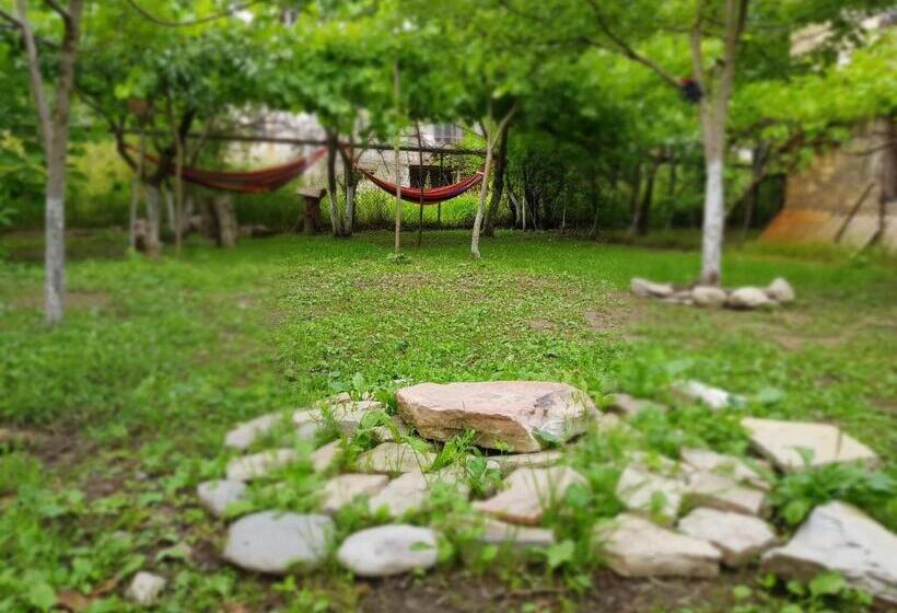 پانسیون Ethno House Inn Tianeti