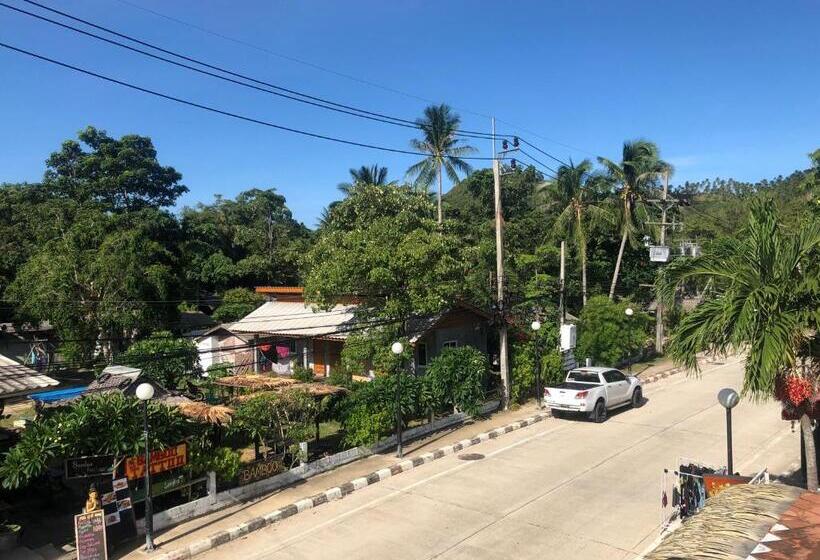 פנסיון Game Bar