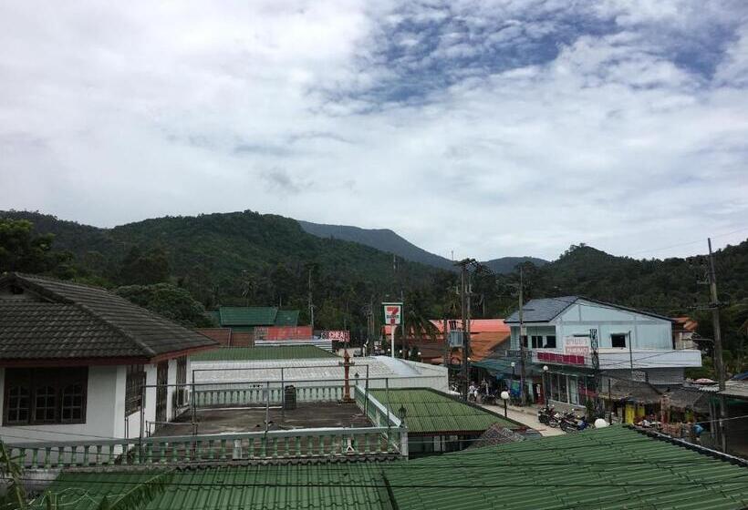 פנסיון Game Bar