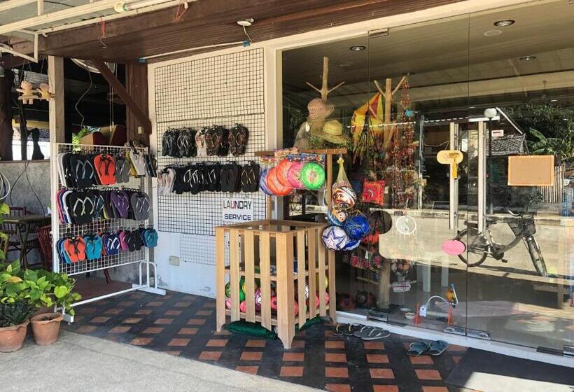 פנסיון Game Bar