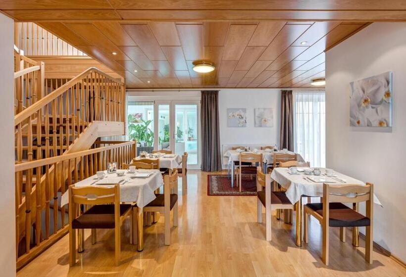 膳宿费 Gästehaus Wutschitz