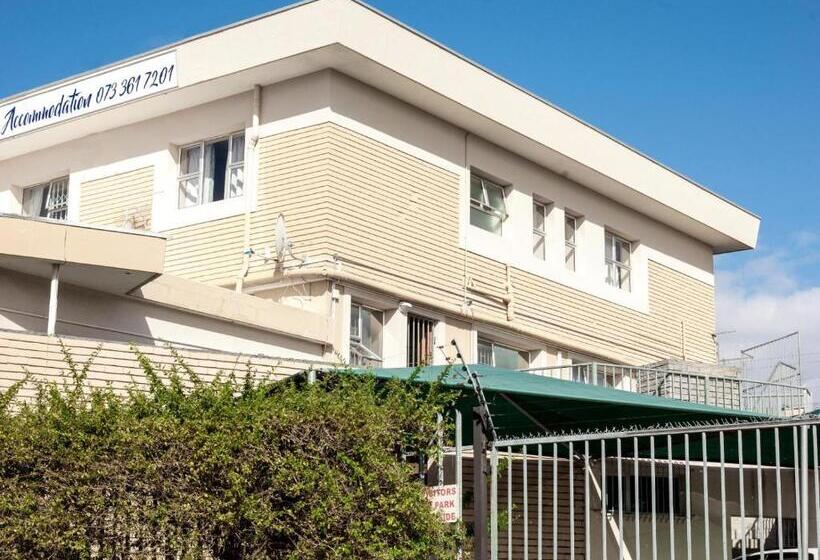 بنسيون Julinas Guesthouse