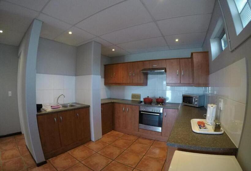 بنسيون Julinas Guesthouse