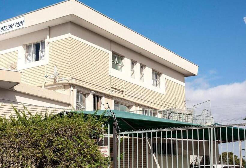 بنسيون Julinas Guesthouse