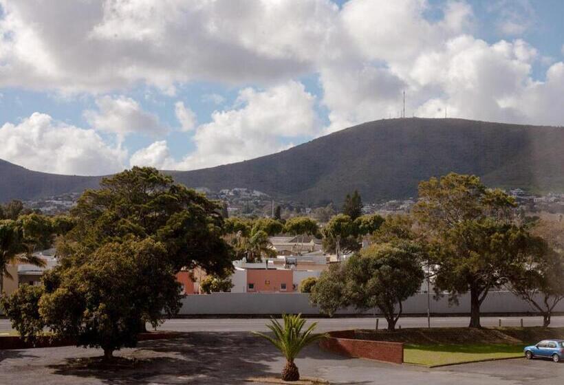 بنسيون Julinas Guesthouse