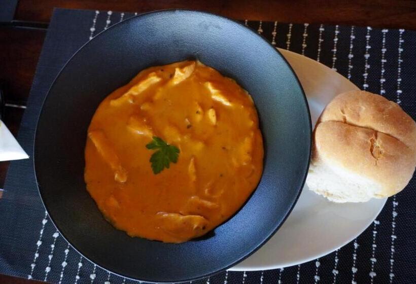 ペンション Letsitele Guesthouse