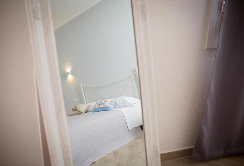 פנסיון Luca S Rooms