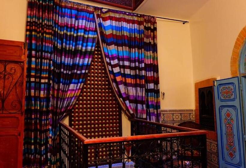 پانسیون Mille Et Une Nuit