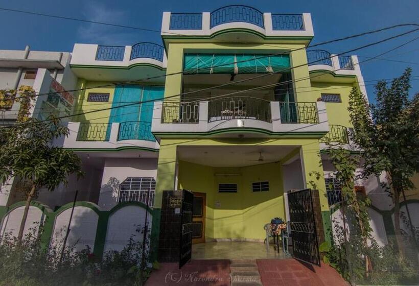 بنسيون Sanctuary Tourist Lodge