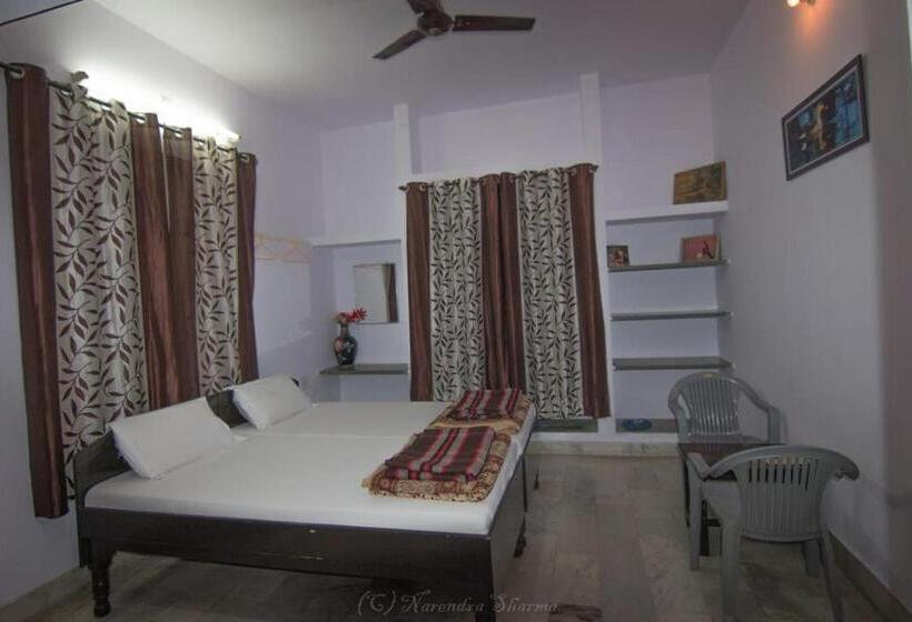 بنسيون Sanctuary Tourist Lodge