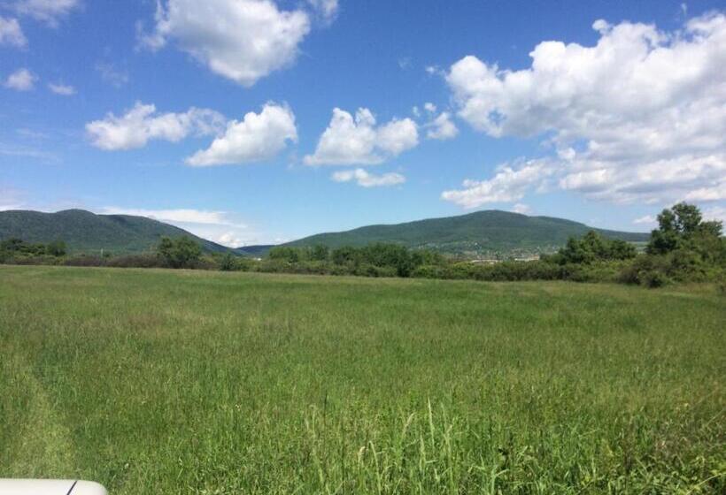 ペンション Sárvári Vendégház Pécs,hosszúhetény