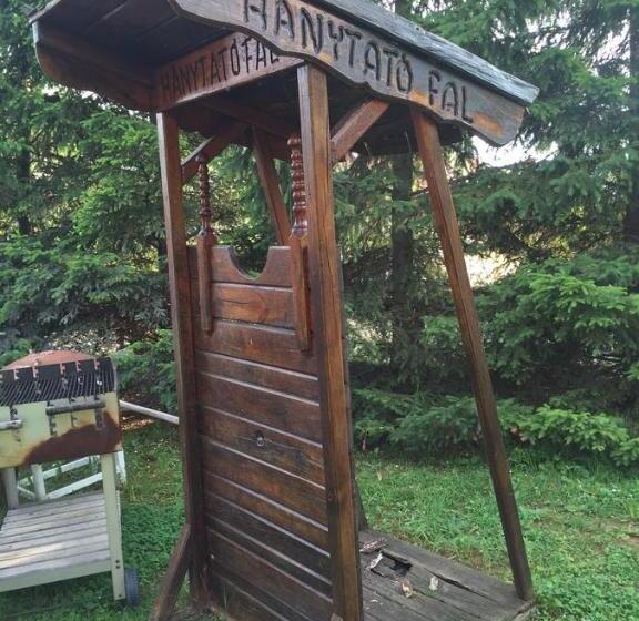 פנסיון Sárvári Vendégház Pécs,hosszúhetény
