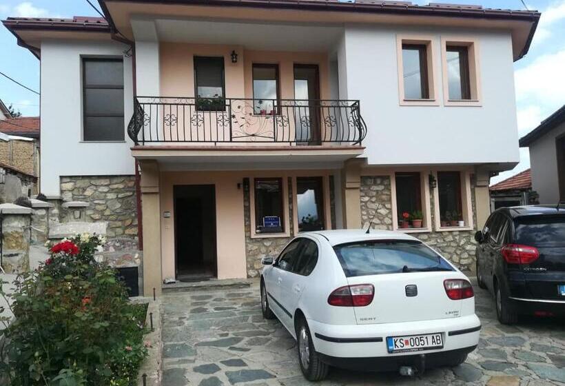 پانسیون Stefani Apartments