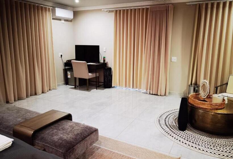 Пансион The Farm Boutique Guest House