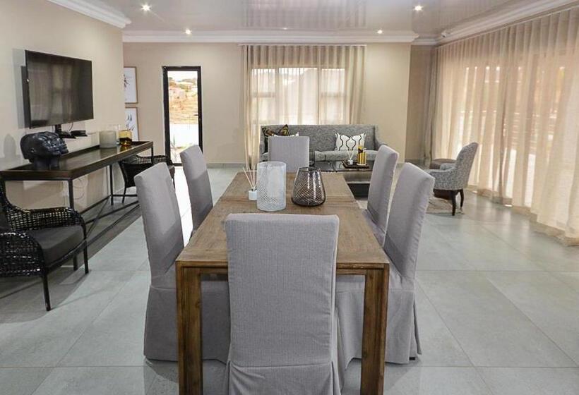 Пансион The Farm Boutique Guest House