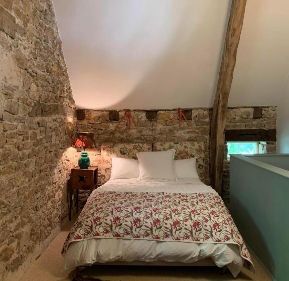 ペンション The Stables Gite At Chateau Mas De Pradié