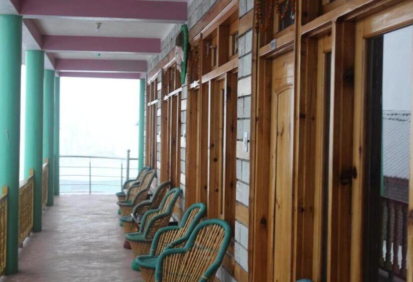 بنسيون Third Eye Tosh