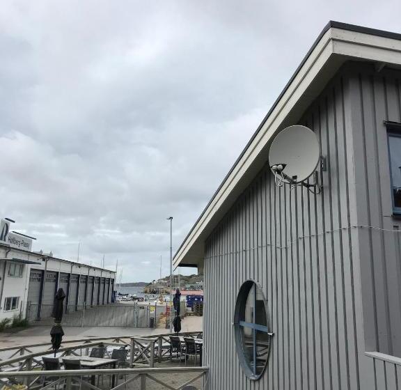 بنسيون Vandrarhem Varvet