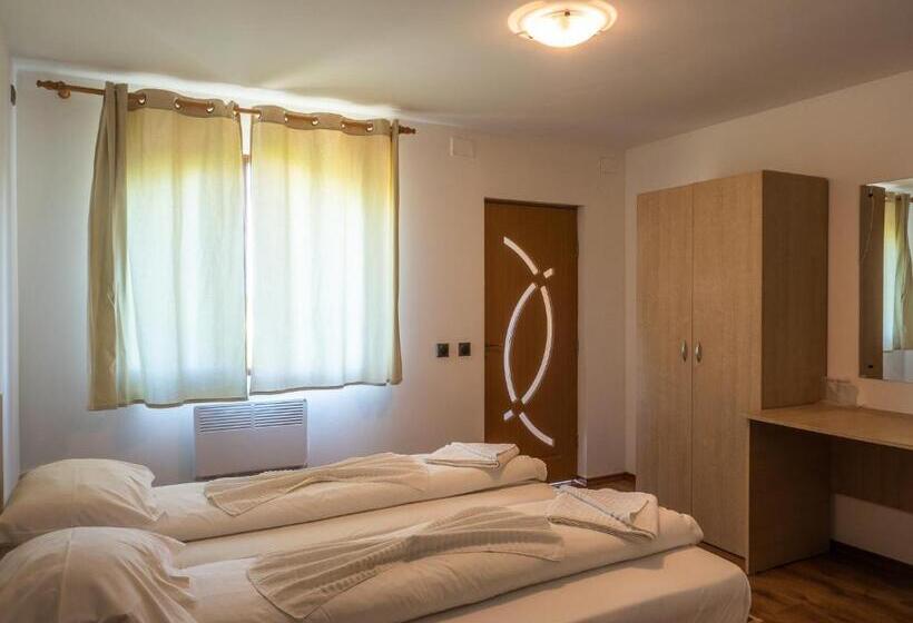 Пансион Vulturul Pescar