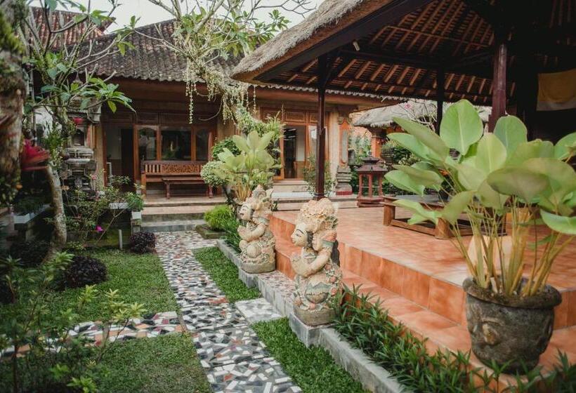 펜션 Wayan Guest House