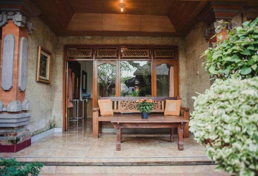 펜션 Wayan Guest House