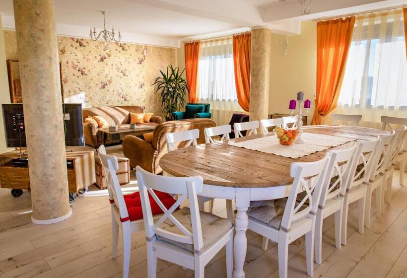 Pensiunea Agroturistica Floare De Camp