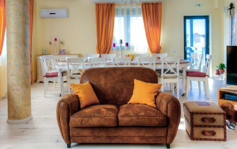 Pensiunea Agroturistica Floare De Camp