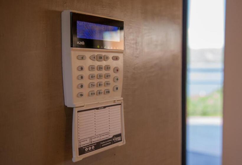 אתר נופש Lake Point Residencias