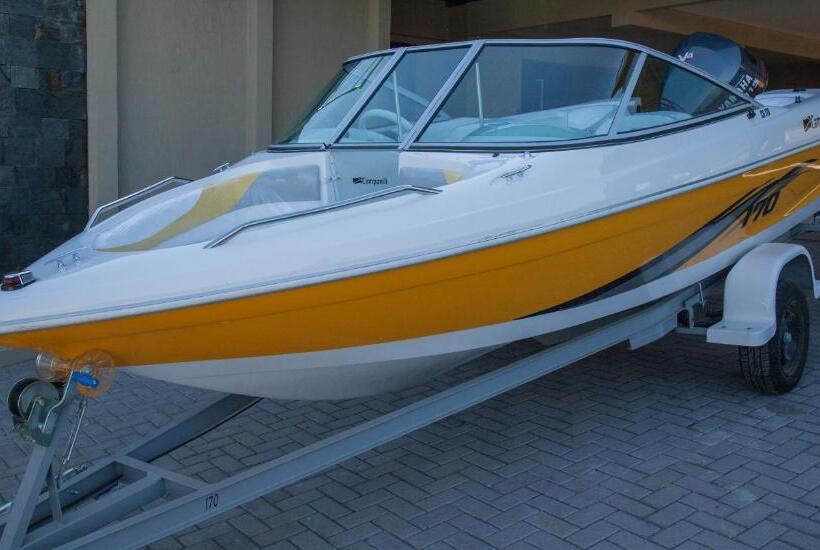 אתר נופש Lake Point Residencias