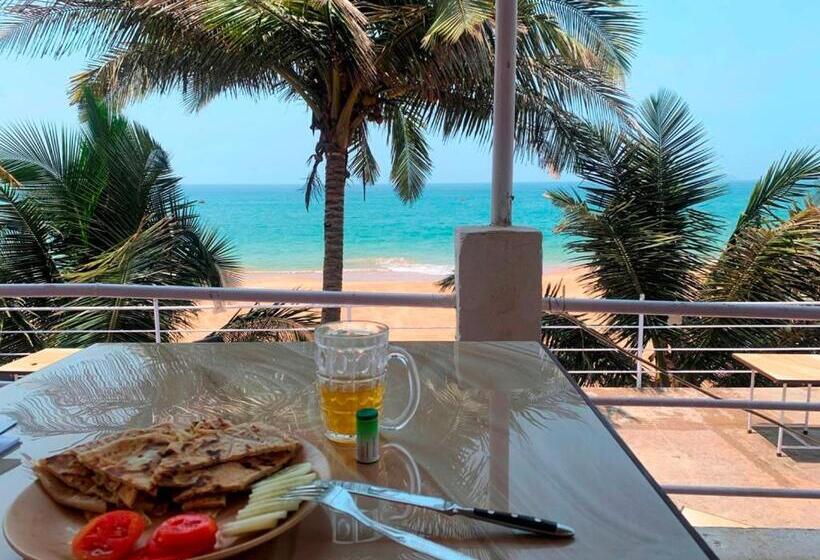 استراحتگاه Saritas Guest House   Bogmalo Beach