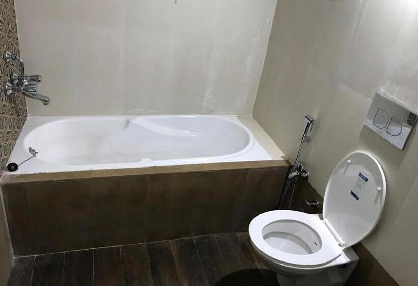 استراحتگاه Saritas Guest House   Bogmalo Beach