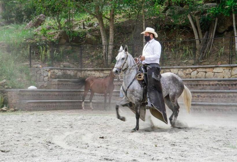 リゾートホテル Toscana
