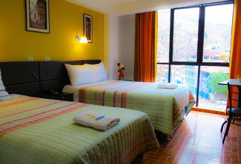 ユースホステル Bunker Hostal