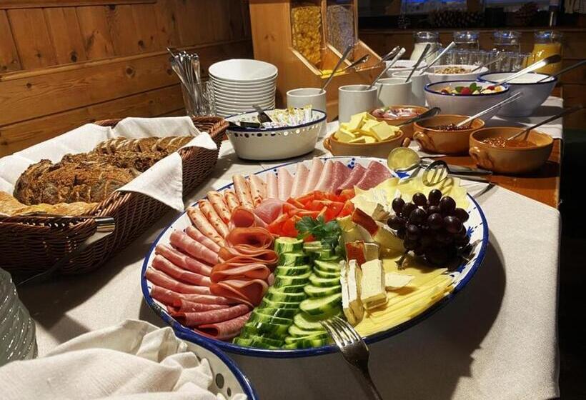 Общежитие Hochfeldalm