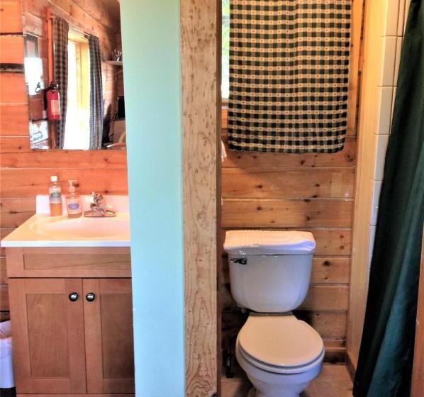 فندق صغير Homer Floatplane Lodge