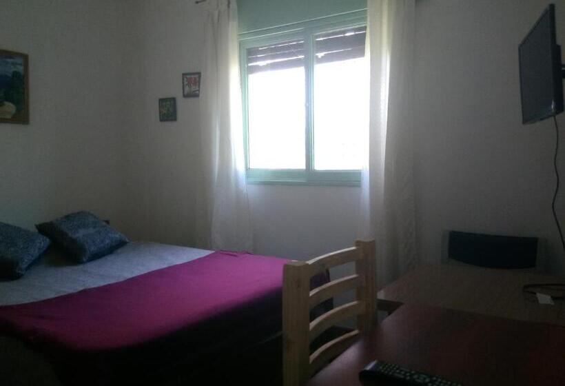 ユースホステル La Casa De Ramatis