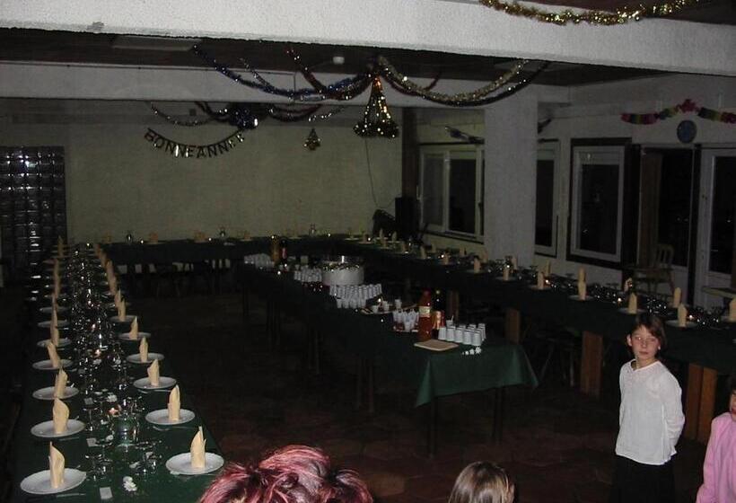 הוסטל Le Pourquoi Pas