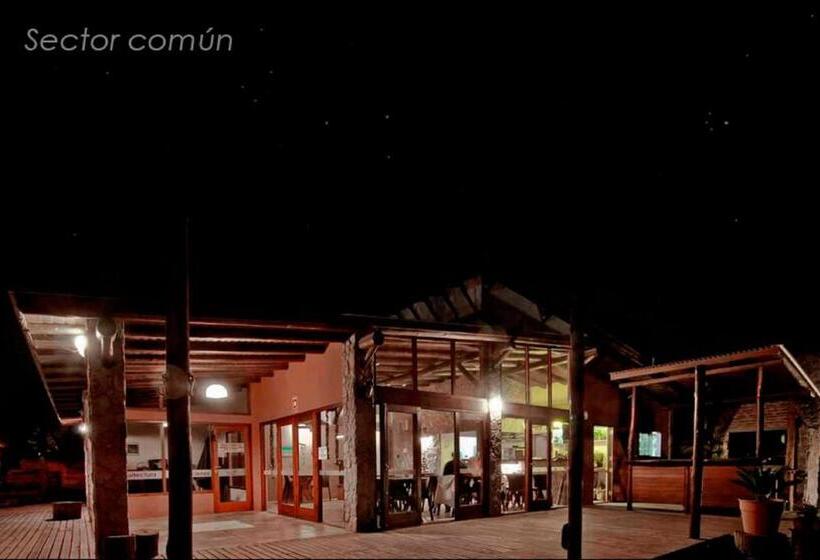 הוסטל Posada Cobodemar