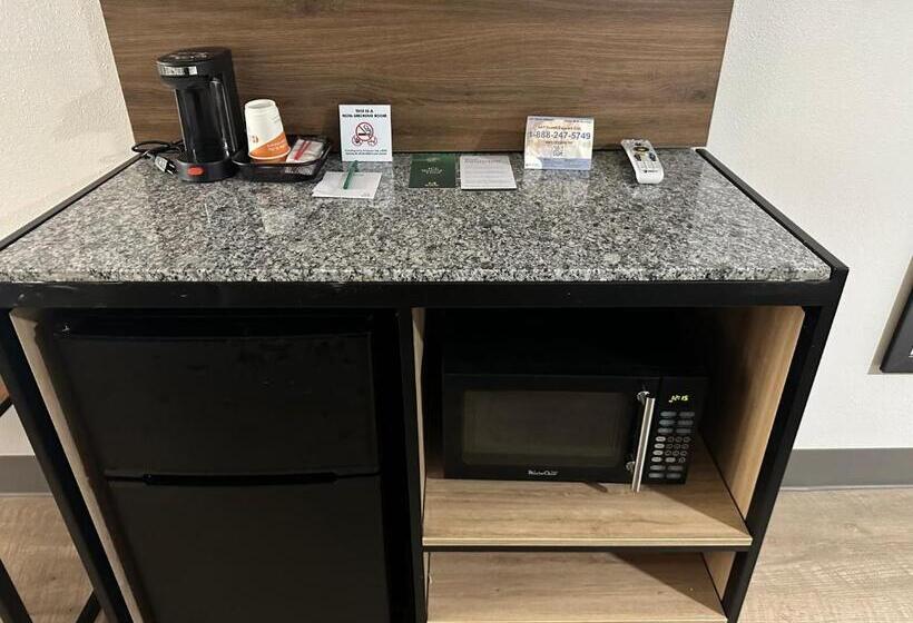호스텔 Quality Inn