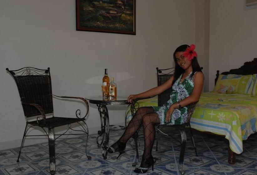 旅馆 Seasun Beach Resort &