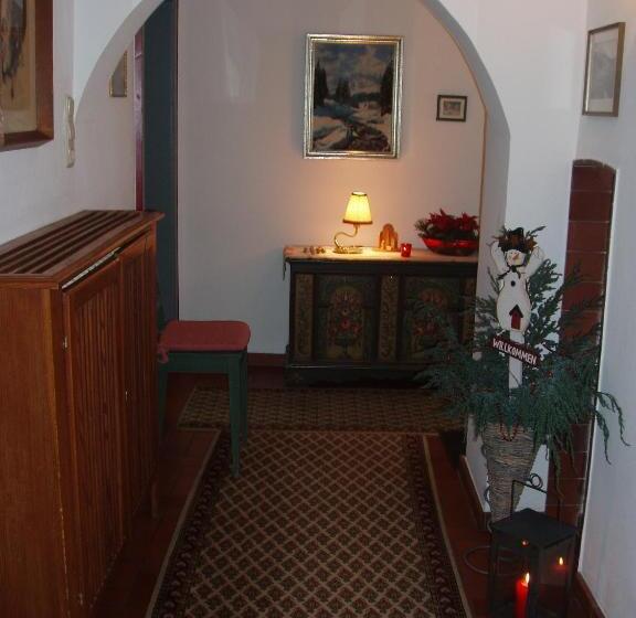 住宿加早餐  Haus Dr. Küng