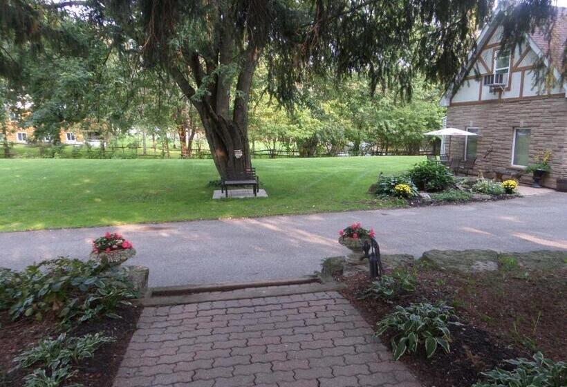 Bed and Breakfast Inn On The Moraine